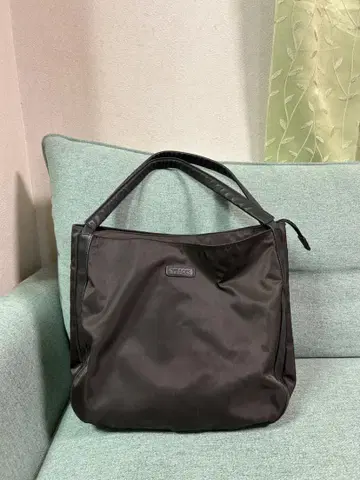 Y'SACCS의 토트백