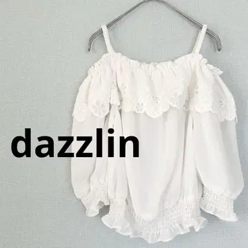 다즐린 dazzlin 오프숄더 블라우스 플라워 레이스