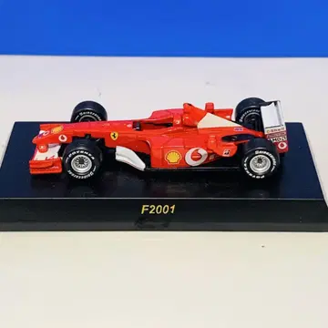 미니카 페라리 F1 F2001