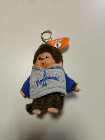 몬치치 키링이 달린 봉제 인형