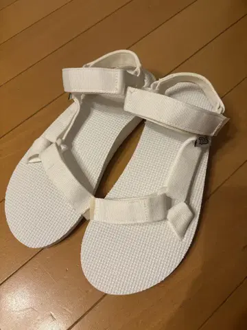 Teva 화이트 샌들 테바 스포츠 샌들