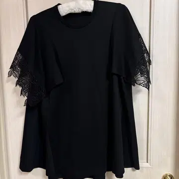새상품급 DESIGNWORKS 블랙 레이스 상의