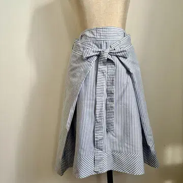 blanc basque (블랑바스크) 스트라이프 리본 포함 A라인 스커트