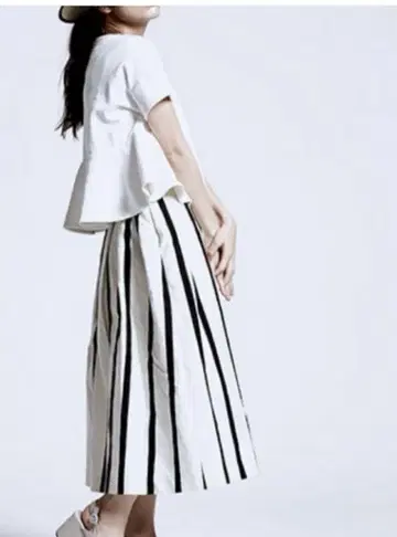 yori 스트라이프 패턴 플레어 스커트 36 사이즈