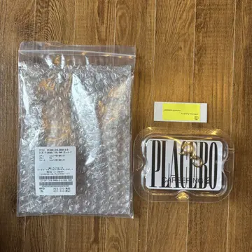 미사용 새상품 CAREERING PLACEBO 101 (YW)
