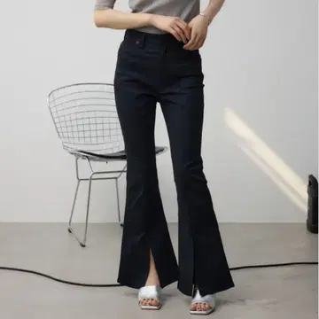 완판템 AZUL BY MOUSSY 센터 슬릿 칼라 플레어 팬츠 S 블랙