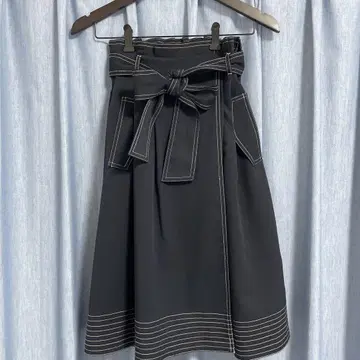 질스튜어트/JILLSTUART 리본 블랙 플레어 스커트