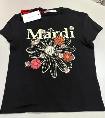 Mardi Mercredi 마르디메크르디 크롭 T셔츠