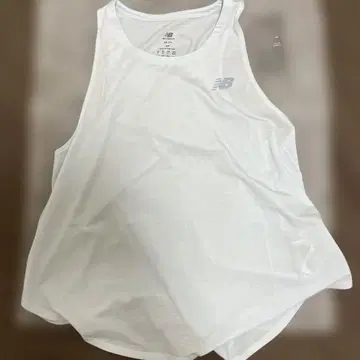 뉴발란스 Drapey 저지 탱크