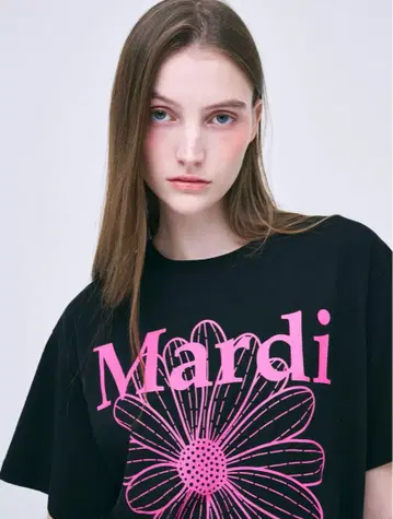 Mardi Mercredi 마르디메크르디 티셔츠