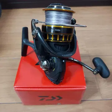 다이와 G3500H 낚시릴 블랙/골드