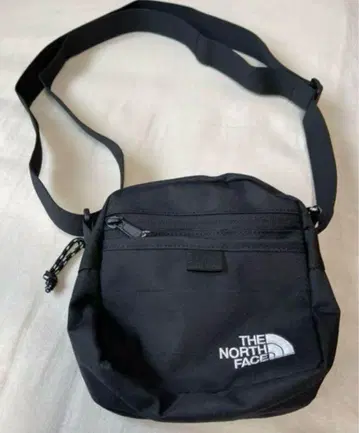 THE NORTH FACE 블랙 숄더백