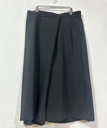 ZARA 자라 랩스커트풍 하프 와이드 팬츠 블랙 L