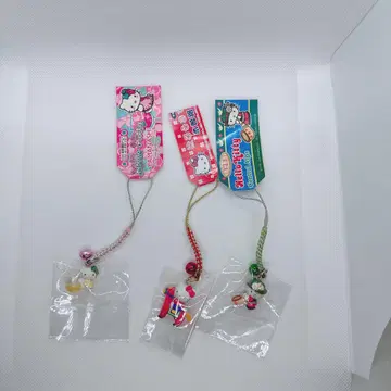 헬로키티 스트랩 세트 방울 포함 3개 세트