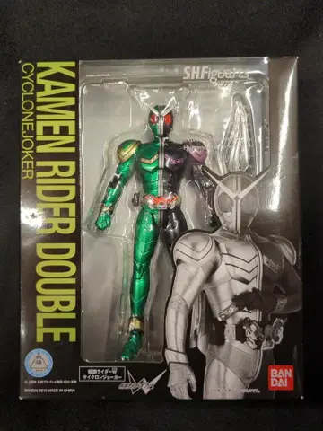 반다이 S.H.Figuart 가면라이더 W 사이클론 조커 41