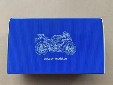 CM MODEL(CM 모델) 1/18 YAMAHA YZF-R1 2018