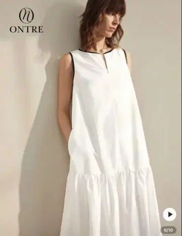 ONTRE 슬리브리스 티어드 드레스 화이트