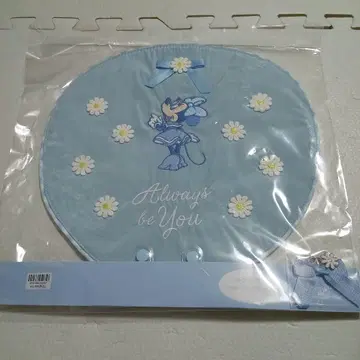 미니 자수 스트랩이 달린 부채 케이스