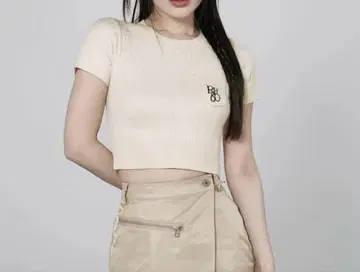 다리치 로고 케이블 니트탑