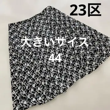 새상품급 빅 사이즈 44 23구 올 패턴 플레어 스커트 일본제