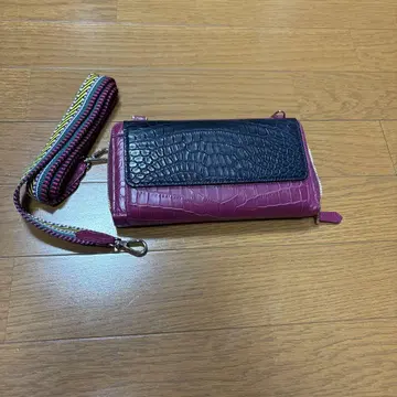 보라색과 블랙 크로커다일 숄더백