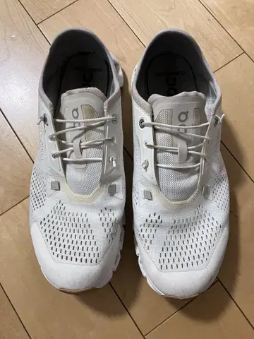 온 클라우드 6 코스트 화이트 스니커즈 26.5cm