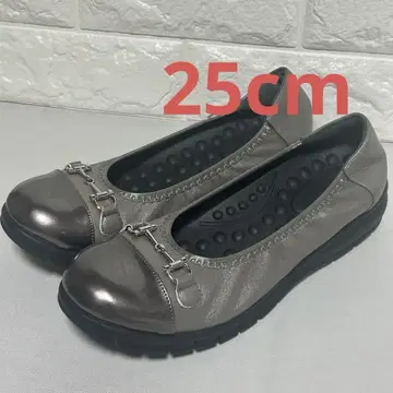 블랑코르 초경량 비트 악센트 양가죽 펌프스 일본제 25cm