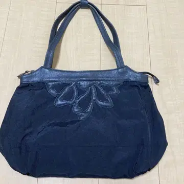 이비자 핸드백 블랙 검정 꽃 나일론 백 가죽