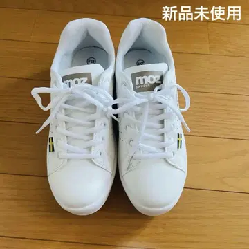 미사용 새상품 moz 모즈 스니커즈 23cm
