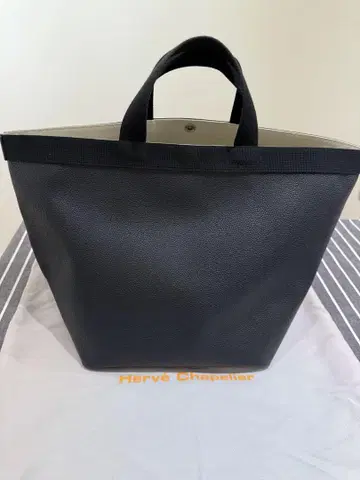 새상품급 엘베샤 펠리에 토트 코팅된 캔버스 소재