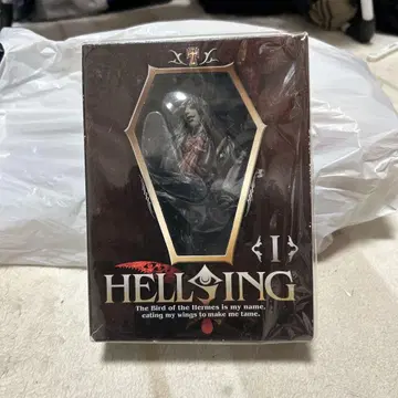헬싱 HELLSING OVA 1권 최초 한정판 혜택 아카드 피규어