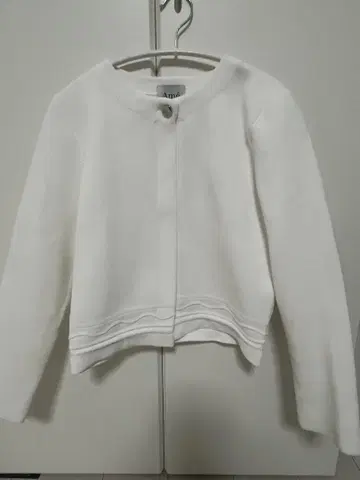 아메노치하레 화이트 긴팔 가디건