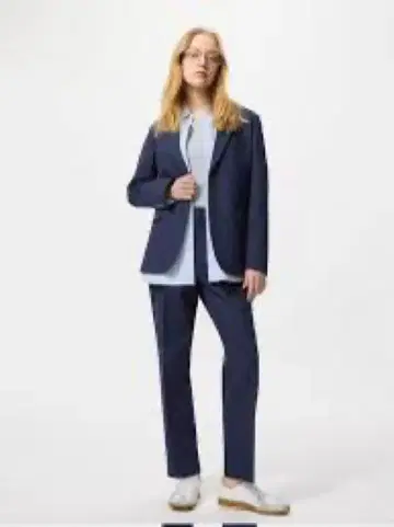 UNIQLO 감동 슬림 팬츠 셋업 M 사이즈