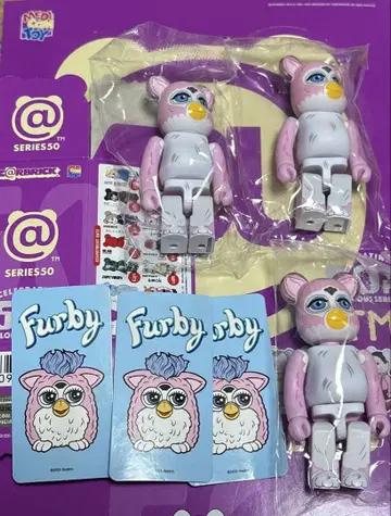 BE@RBRICK 50 아티스트 베어브릭 퍼 Furby