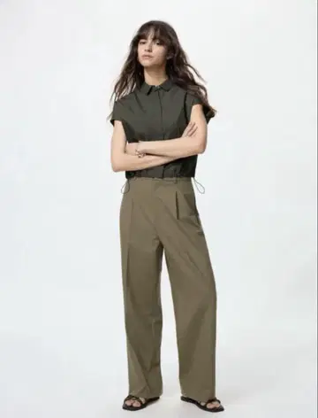 턱 와이드 팬 올리브 L 사이즈