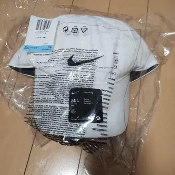 [새상품] Nike Club Cap 화이트