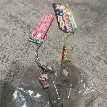 헬로키티 스트랩 2세트