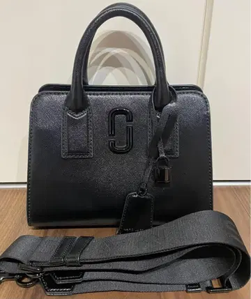MARC JACOBS 블랙 숄더백