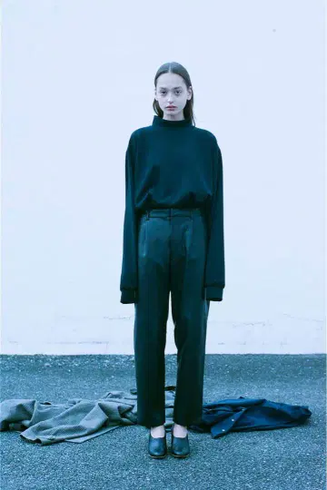 stein 19AW 오버사이즈 하이넥 장팔소매