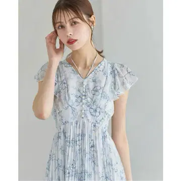 toccocloset 펄 장식 넥 리본 수채화 라인 플라워 플리츠 원피스