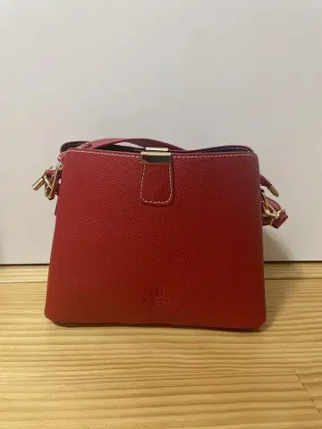 빨간색 가죽 숄더백 와인 레드