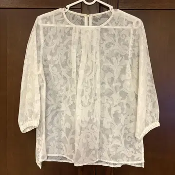 VICKY 비침 플라워 패턴 셔츠