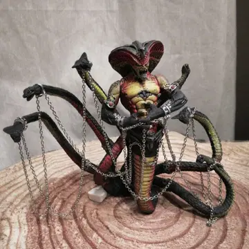 맥팔렌 토이즈 스폰 바이퍼킹 피규어 SPAWN