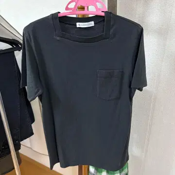 소시오츠키 스퀘어 네크 컷 숏