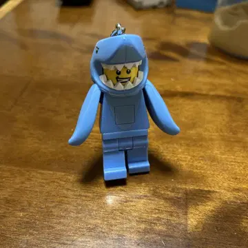 레고 키 라이트 샤크 가이 LEGO 키링 상어 남자 레고랜드