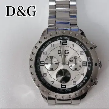 [ 작동 ] 양품 D&G 크로노그래프 손목시계 실버 정가 8만