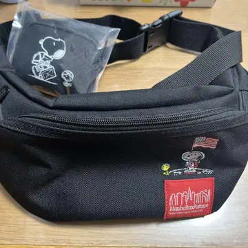 Manhattan Portage 스누피 바디백 블랙