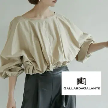 새상품급 개럴개런트 개더 돌먼 블라우스