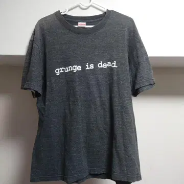grunge is dead 그런지 이즈 데드 티셔츠 L 사이즈