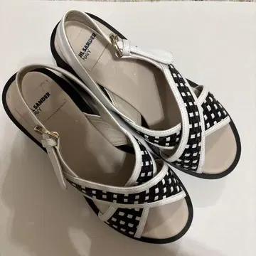 JIL SANDER NAVY 체크 무늬 샌들